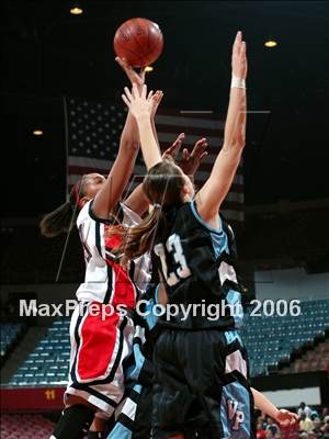 Thumbnail 2 in Troy vs. Villa Park (CIF SoCal D2 Final) photogallery.