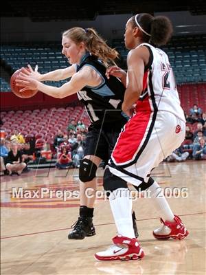 Thumbnail 2 in Troy vs. Villa Park (CIF SoCal D2 Final) photogallery.