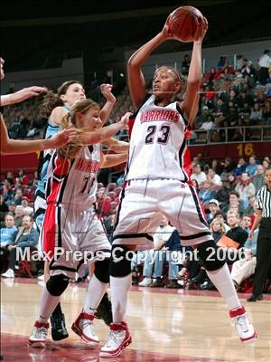 Thumbnail 1 in Troy vs. Villa Park (CIF SoCal D2 Final) photogallery.