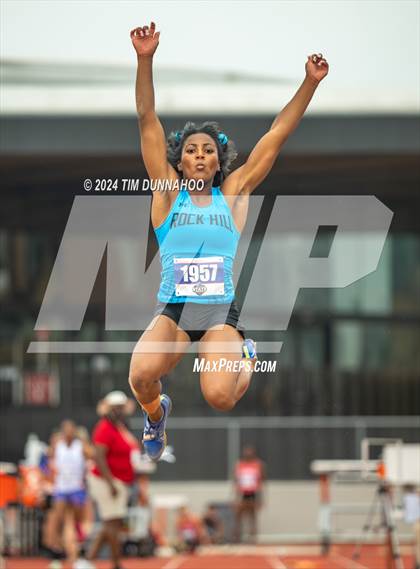 Thumbnail 1 in UIL Girls Track & Field Finals (Day 3) photogallery.