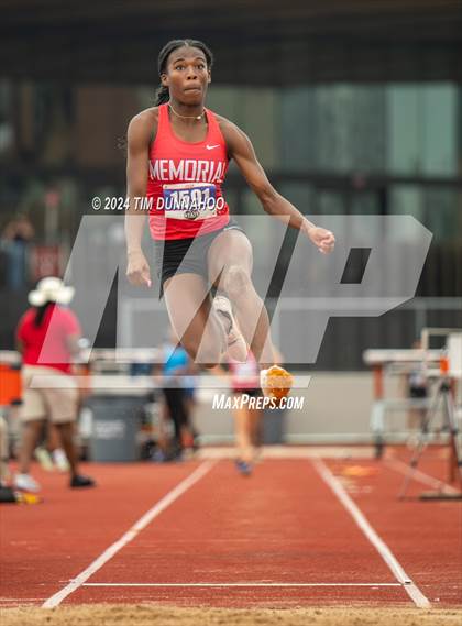 Thumbnail 1 in UIL Girls Track & Field Finals (Day 3) photogallery.