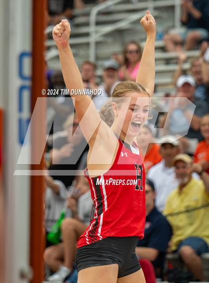 Thumbnail 1 in UIL Girls Track & Field Finals (Day 3) photogallery.