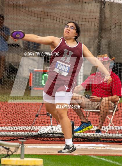 Thumbnail 2 in UIL Girls Track & Field Finals (Day 3) photogallery.