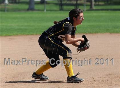 Thumbnail 2 in Ventura vs. Rio Mesa (Simi Tournament) photogallery.