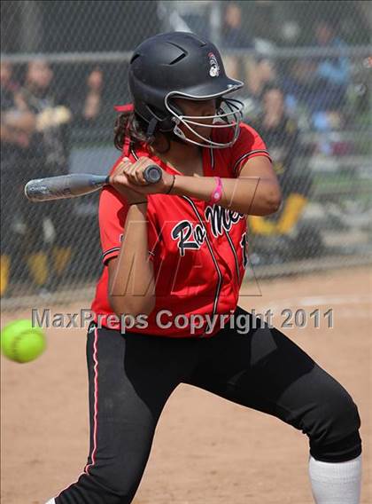 Thumbnail 1 in Ventura vs. Rio Mesa (Simi Tournament) photogallery.