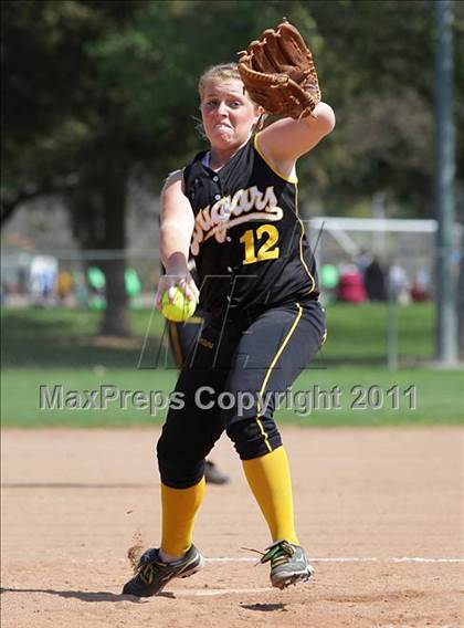 Thumbnail 3 in Ventura vs. Rio Mesa (Simi Tournament) photogallery.