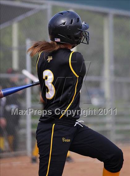 Thumbnail 2 in Ventura vs. Rio Mesa (Simi Tournament) photogallery.