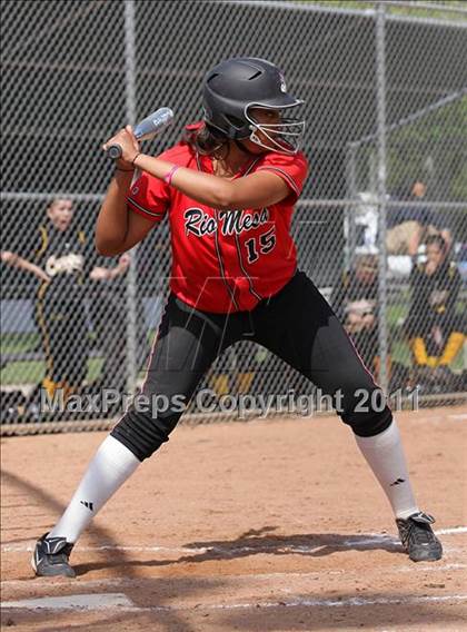 Thumbnail 2 in Ventura vs. Rio Mesa (Simi Tournament) photogallery.
