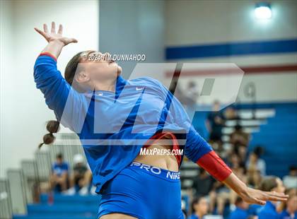 Thumbnail 2 in Lockhart @ Leander photogallery.