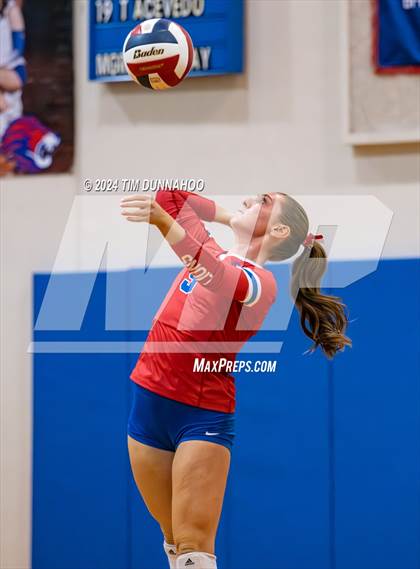 Thumbnail 2 in Lockhart @ Leander photogallery.