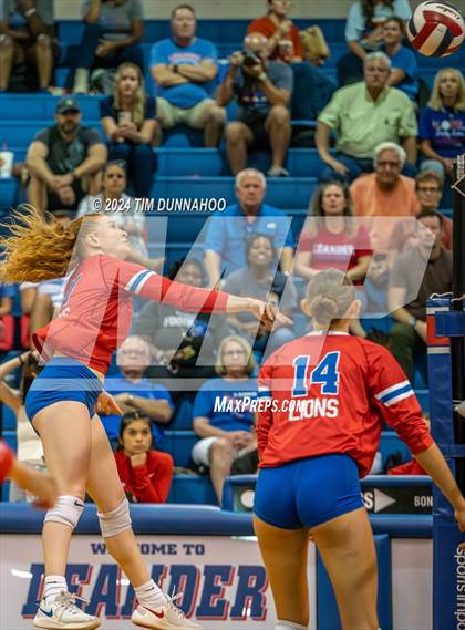 Thumbnail 3 in Lockhart @ Leander photogallery.