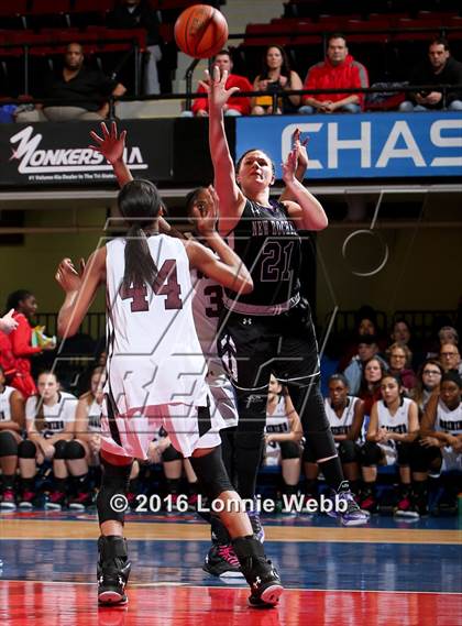 Thumbnail 3 in Ossining vs New Rochelle (Section 1 Class AA Semifinal) photogallery.