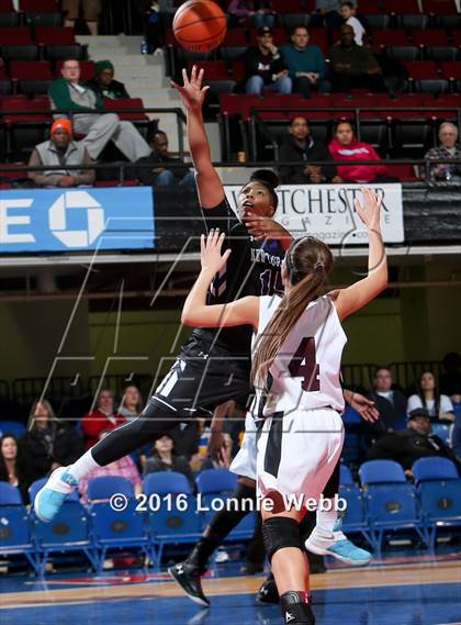 Thumbnail 2 in Ossining vs New Rochelle (Section 1 Class AA Semifinal) photogallery.