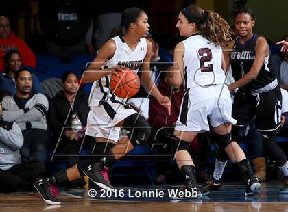 Thumbnail 2 in Ossining vs New Rochelle (Section 1 Class AA Semifinal) photogallery.