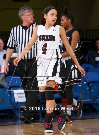 Thumbnail 3 in Ossining vs New Rochelle (Section 1 Class AA Semifinal) photogallery.