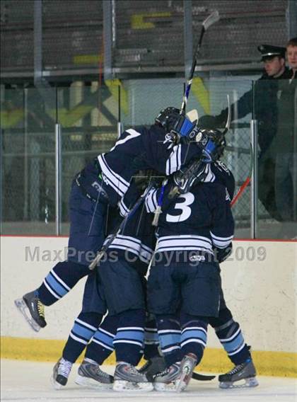 Thumbnail 2 in Wilton vs Lyman Hall (CIAC Division II 1st Round) photogallery.