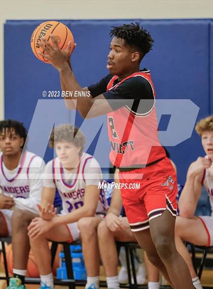 Thumbnail 1 in Riverwood vs. North Gwinnett (Limon Street Classic) photogallery.