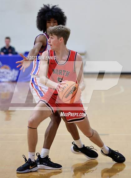 Thumbnail 1 in Riverwood vs. North Gwinnett (Limon Street Classic) photogallery.