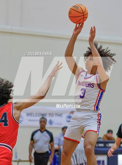 Thumbnail 1 in Riverwood vs. North Gwinnett (Limon Street Classic) photogallery.