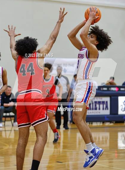 Thumbnail 1 in Riverwood vs. North Gwinnett (Limon Street Classic) photogallery.