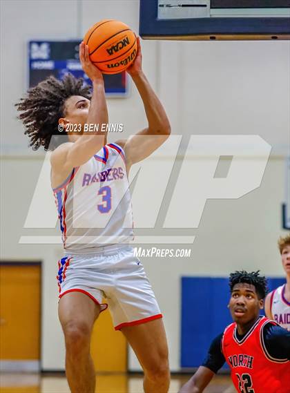 Thumbnail 3 in Riverwood vs. North Gwinnett (Limon Street Classic) photogallery.