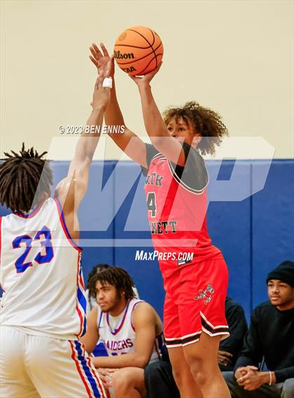 Thumbnail 1 in Riverwood vs. North Gwinnett (Limon Street Classic) photogallery.