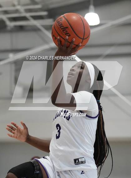 Thumbnail 1 in Johnson vs University (Texas Association of Basketball Coaches Showcase) photogallery.