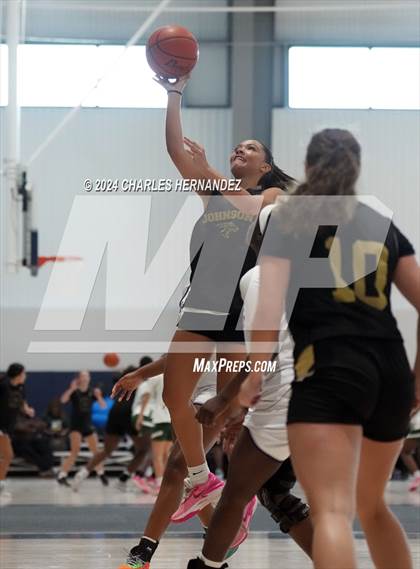 Thumbnail 3 in Johnson vs University (Texas Association of Basketball Coaches Showcase) photogallery.