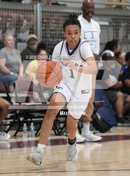 Thumbnail 1 in Johnson vs University (Texas Association of Basketball Coaches Showcase) photogallery.