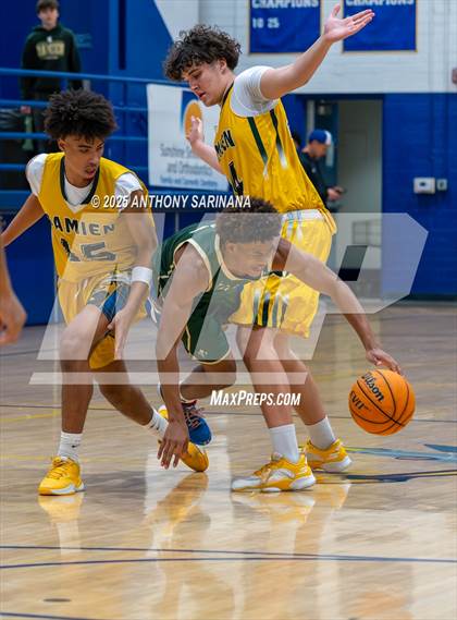 Thumbnail 1 in Ontario Christian @ Damien photogallery.