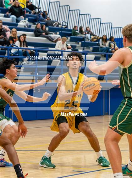 Thumbnail 2 in Ontario Christian @ Damien photogallery.