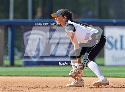 Thumbnail 2 in Pittston vs. Thomas Jefferson (PIAA 5A Championship) photogallery.