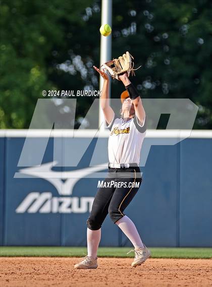 Thumbnail 2 in Pittston vs. Thomas Jefferson (PIAA 5A Championship) photogallery.
