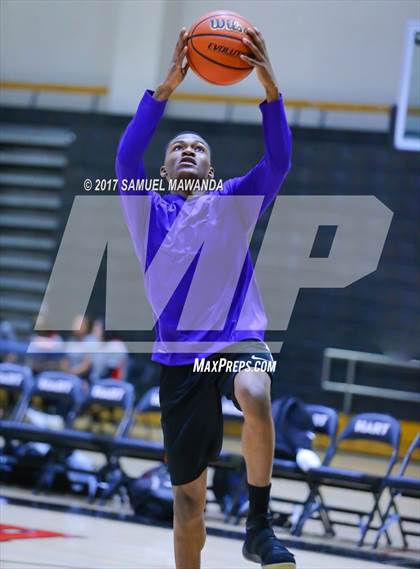Thumbnail 3 in Grant vs Eastside (Hart Holiday Classic) photogallery.