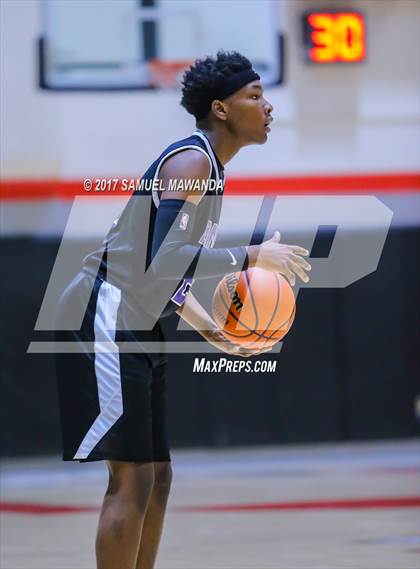 Thumbnail 2 in Grant vs Eastside (Hart Holiday Classic) photogallery.