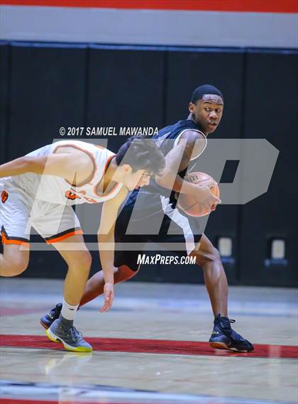 Thumbnail 2 in Grant vs Eastside (Hart Holiday Classic) photogallery.