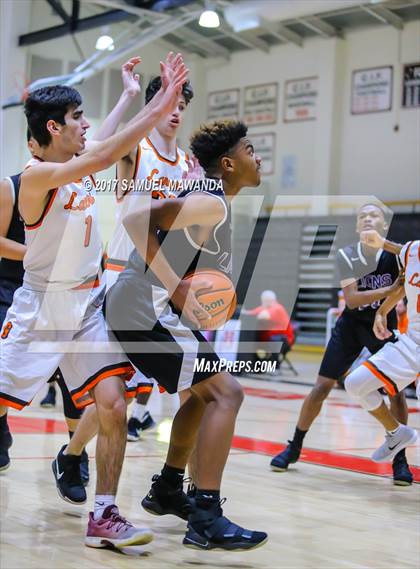 Thumbnail 2 in Grant vs Eastside (Hart Holiday Classic) photogallery.
