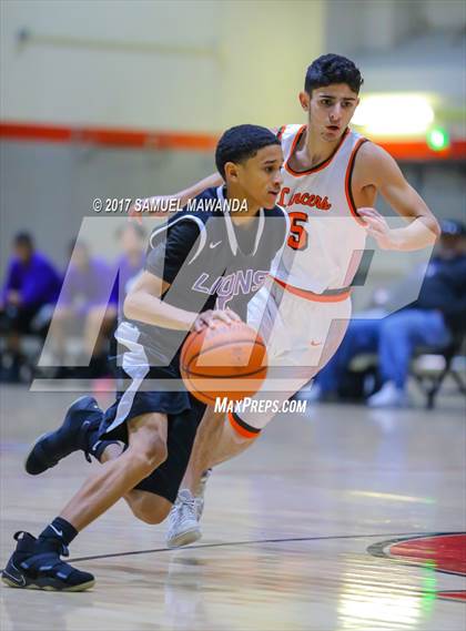 Thumbnail 2 in Grant vs Eastside (Hart Holiday Classic) photogallery.