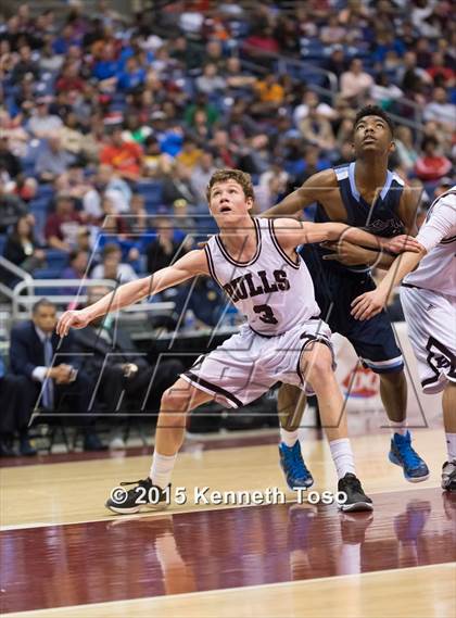 Thumbnail 2 in Bridgeport vs. Sterling (UIL 4A Final) photogallery.