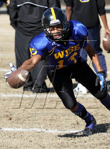Thumbnail 1 in Wise vs. Suitland photogallery.