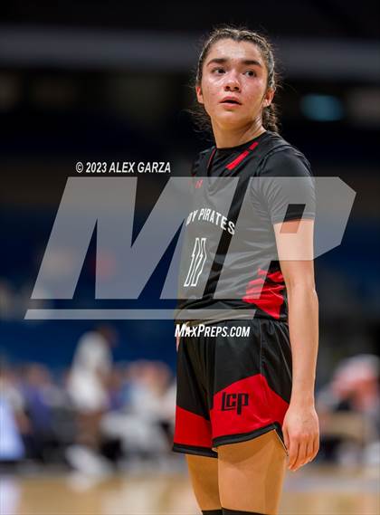 Thumbnail 1 in Fulshear vs Cooper (UIL 5A Basketball Semifinal) photogallery.