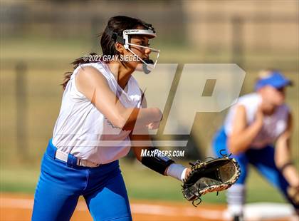 Thumbnail 1 in Westmoore @ Deer Creek photogallery.