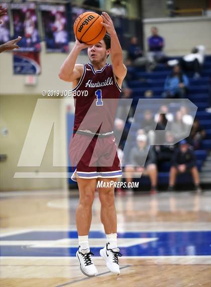 Thumbnail 3 in Oxford vs. Huntsville photogallery.