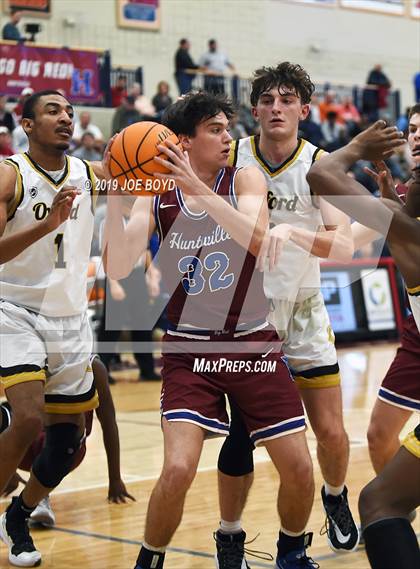 Thumbnail 3 in Oxford vs. Huntsville photogallery.