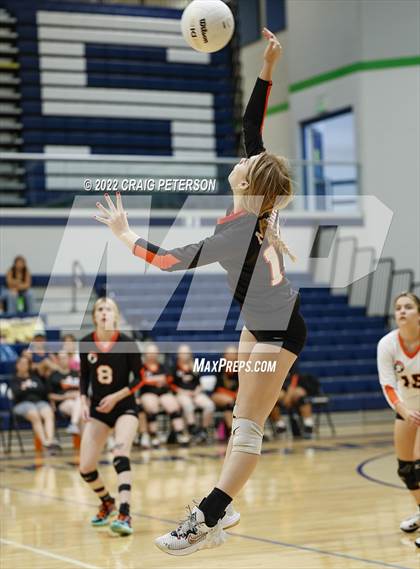 Thumbnail 3 in Murray vs. Box Elder photogallery.