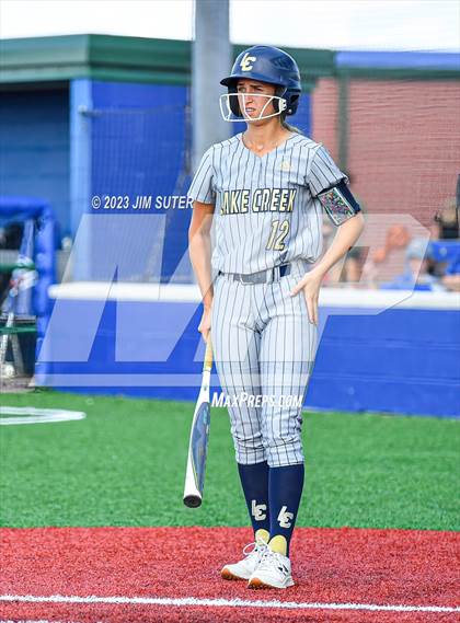 Thumbnail 2 in Lake Creek vs Georgetown (UIL 5A Reg III Final) photogallery.
