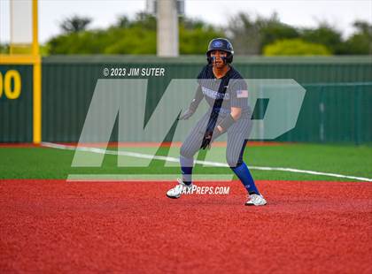 Thumbnail 2 in Lake Creek vs Georgetown (UIL 5A Reg III Final) photogallery.