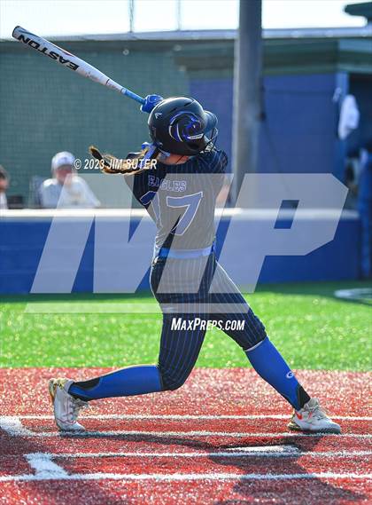 Thumbnail 1 in Lake Creek vs Georgetown (UIL 5A Reg III Final) photogallery.