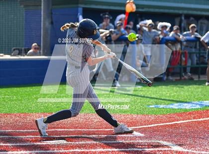 Thumbnail 1 in Lake Creek vs Georgetown (UIL 5A Reg III Final) photogallery.