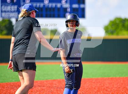 Thumbnail 2 in Lake Creek vs Georgetown (UIL 5A Reg III Final) photogallery.